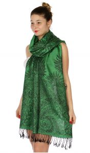 serenita D14 Symmetrical big paisley pashmina Green